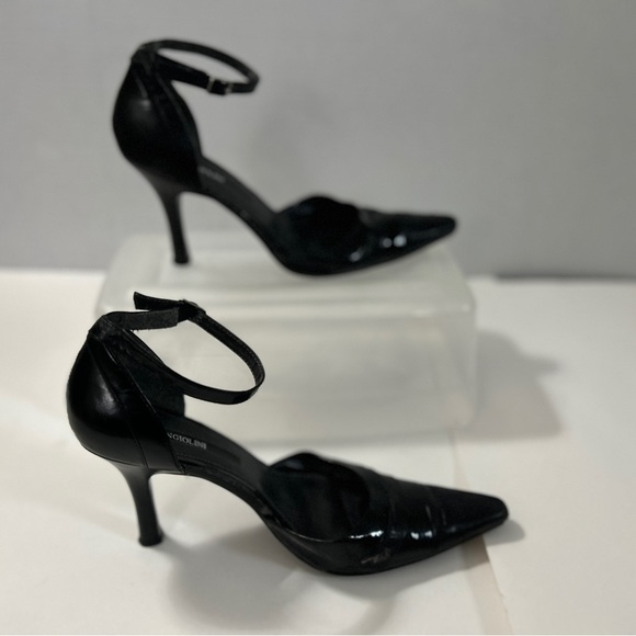 Women’s Size 10 Black Ankle Strap Heels - Picture 4 of 5